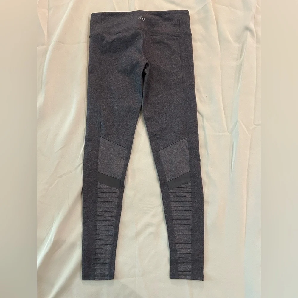 ALO Yoga Gray Ribbed Panel Leggings